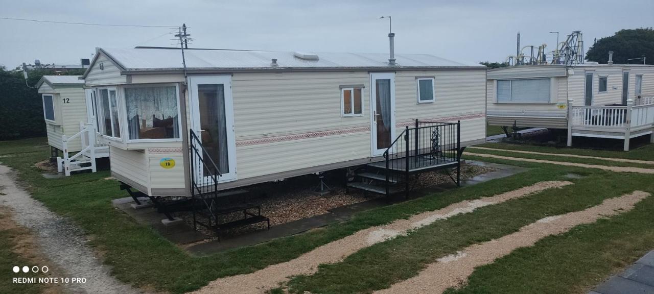 Beachside, Family-Friendly, Wifi, 6 Berth Caravan 19 In Ingoldmells Exterior photo