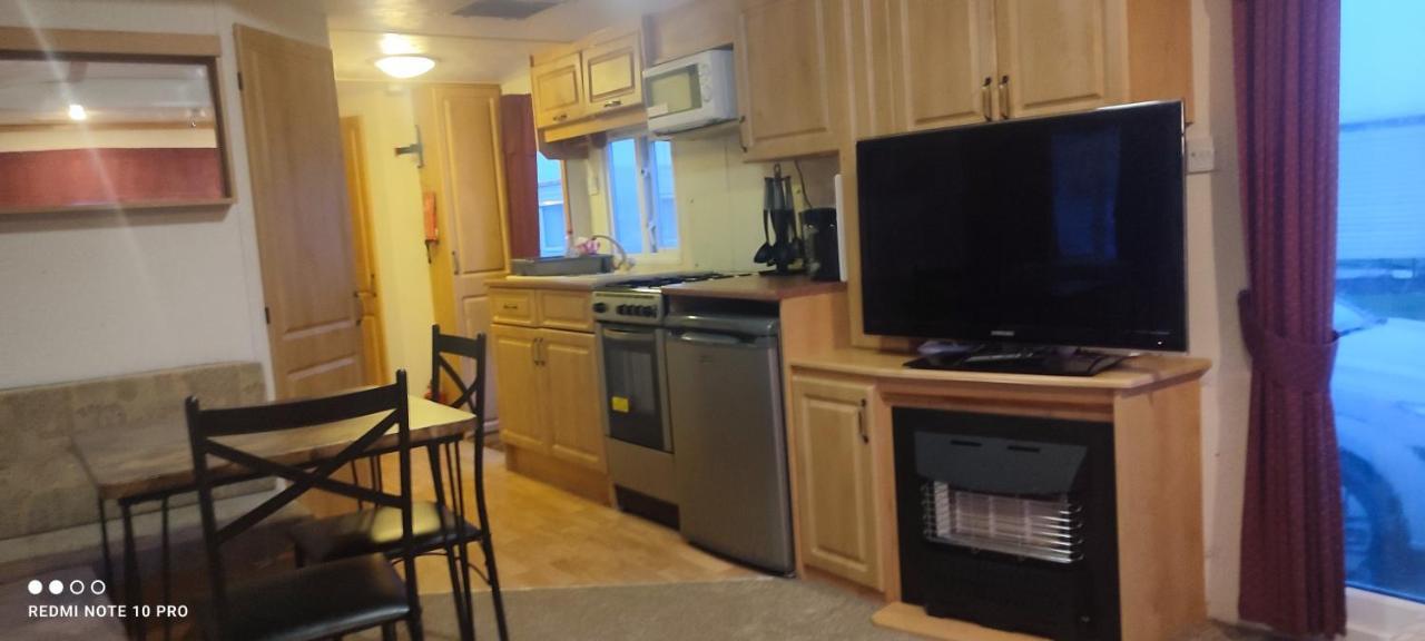 Beachside, Family-Friendly, Wifi, 6 Berth Caravan 19 In Ingoldmells Exterior photo